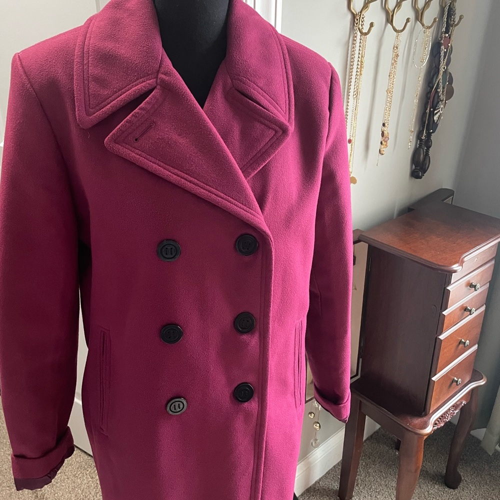 Metaphor Women's Double-Breasted Magenta Pea Coat